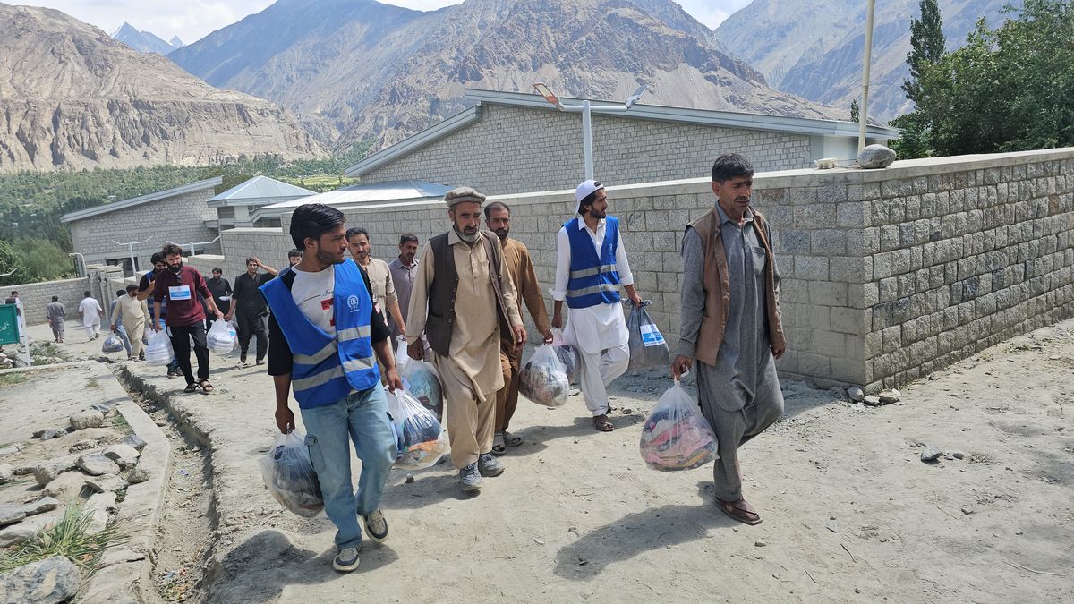 Flood Relief — Photo 2