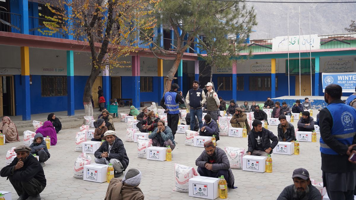 Ration Distribution — Photo 5