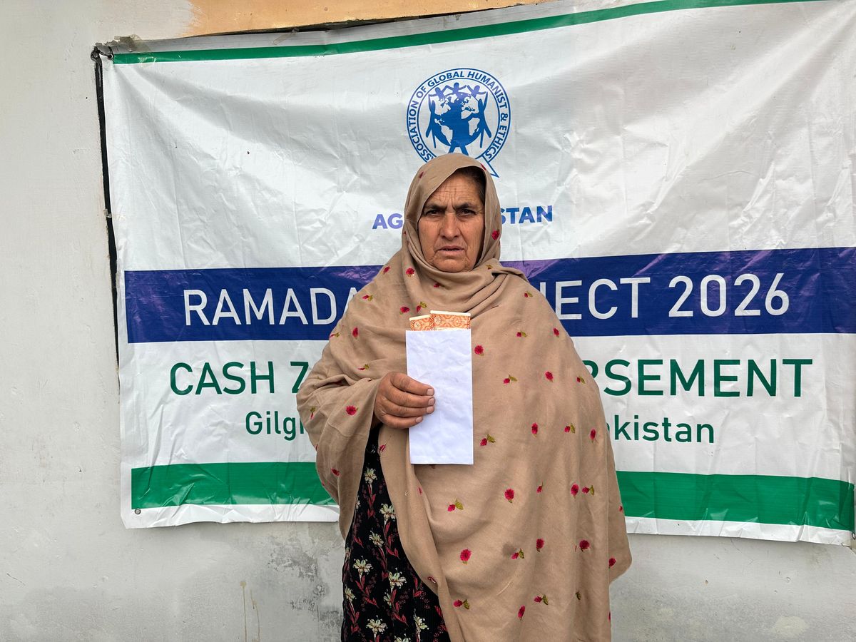 Zakat Cash Distribution — Photo 5
