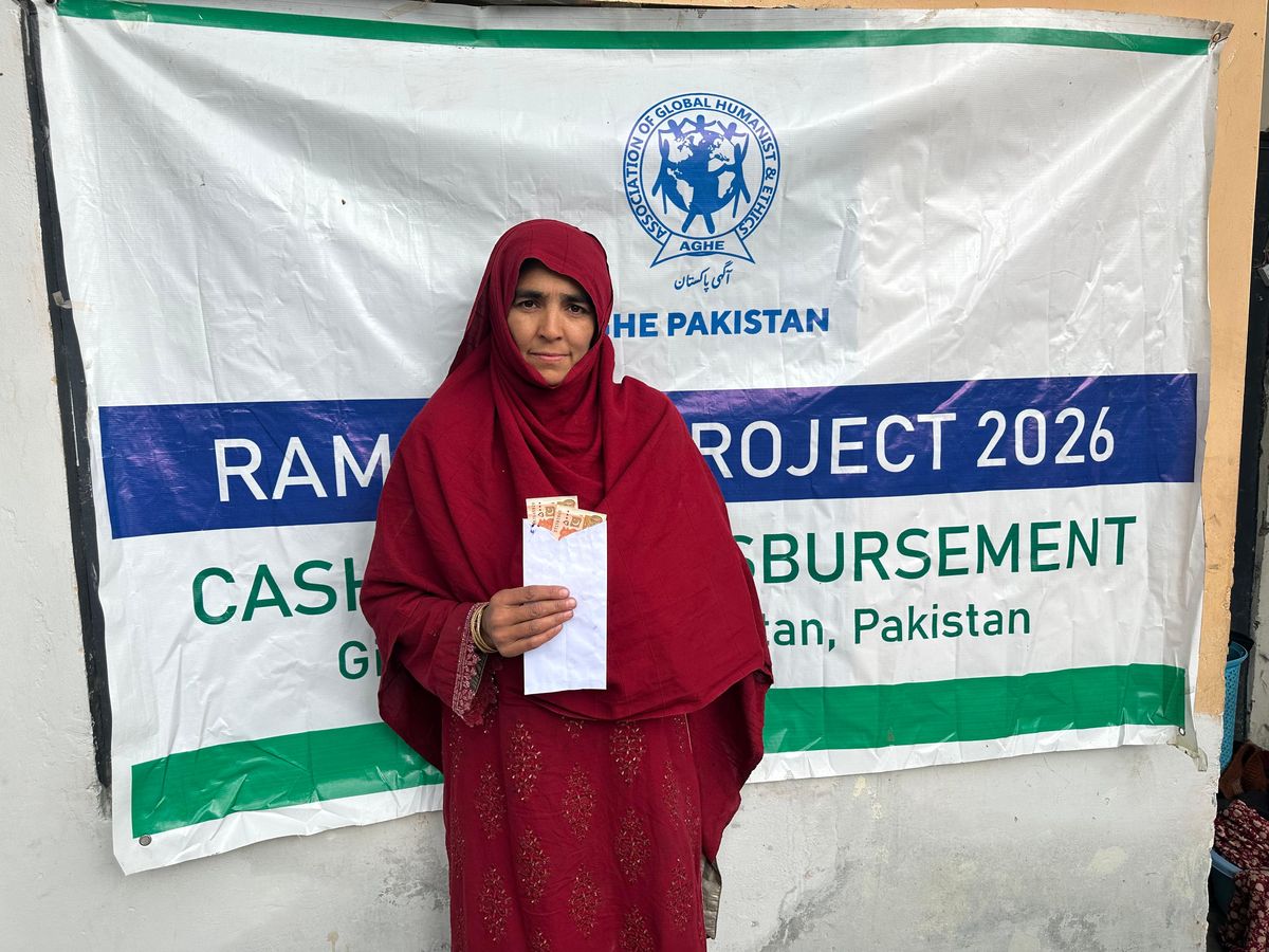 Zakat Cash Distribution — Photo 6